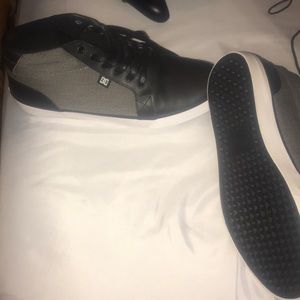 Dc skateboard shoes